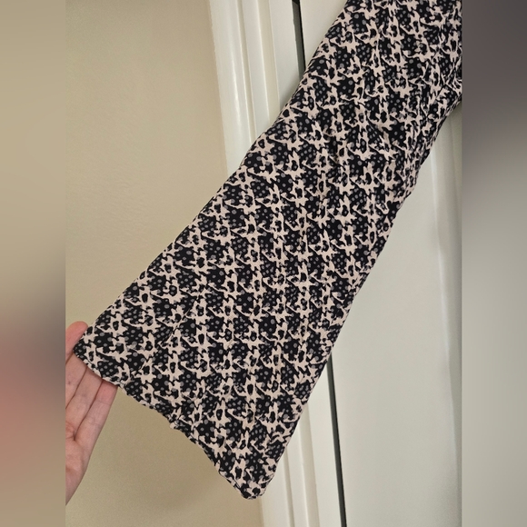 🌟7/25$ ZARA WOMAN  Bell Sleeve Open Back Romper - Picture 7 of 10